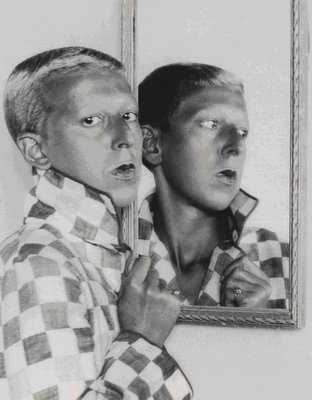 claude_cahun_selfportrait.jpg